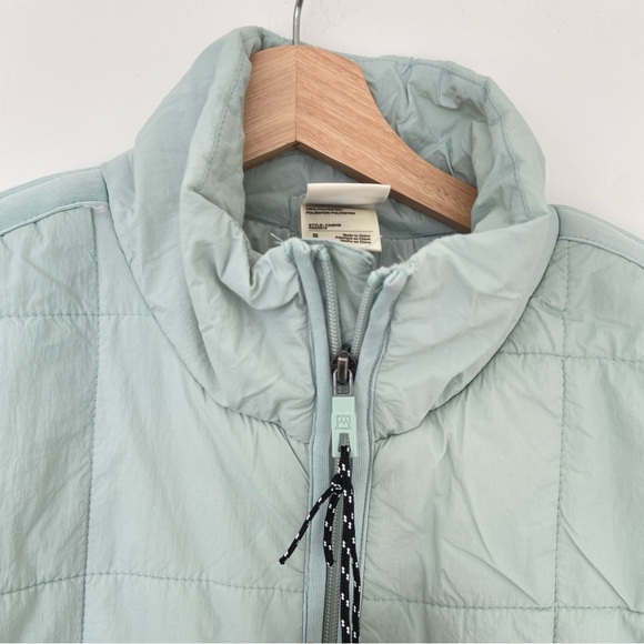 OUTDOOR SUPPLY COMPANY MINT/AQUA PUFFER VEST WITH STAND COLLAR/FRONT ZIPPER, S - Picture 7 of 9